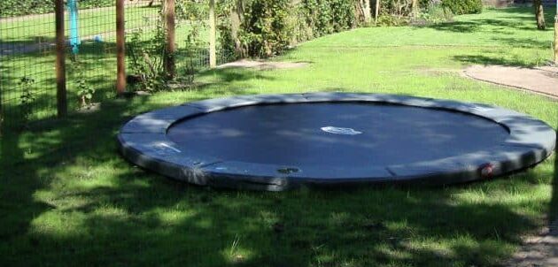 trampoline ingegraven