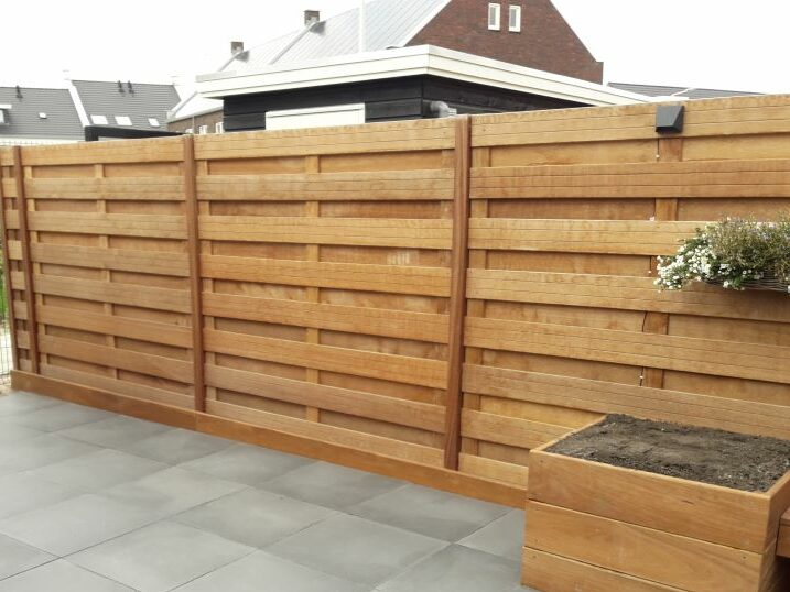 panelen schutting hardhout duurzaam snel geplaatst 